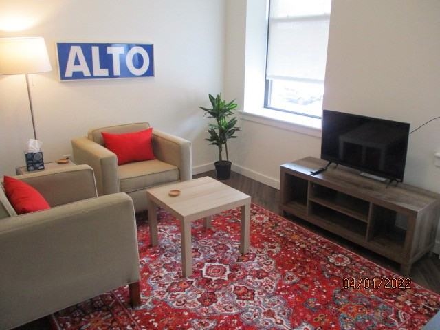 818 12th Street #202 - Photo 6 of 27