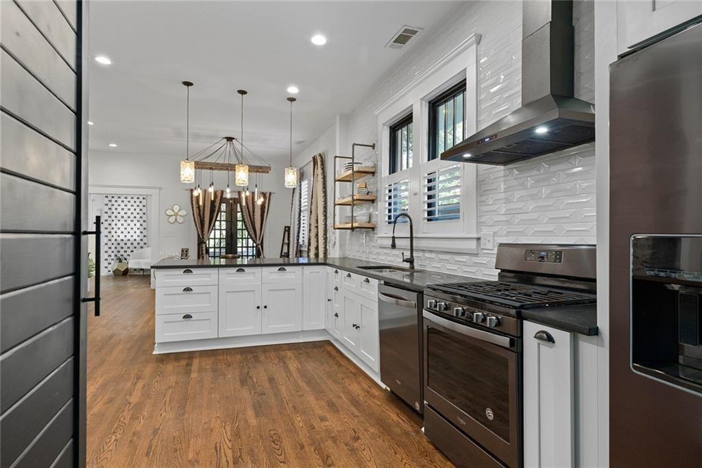 563 Parkway Dr Ne #NA - Photo 6 of 28