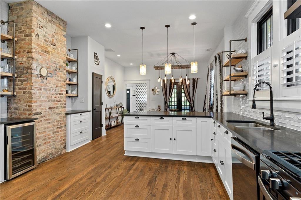 563 Parkway Dr Ne #NA - Photo 7 of 28