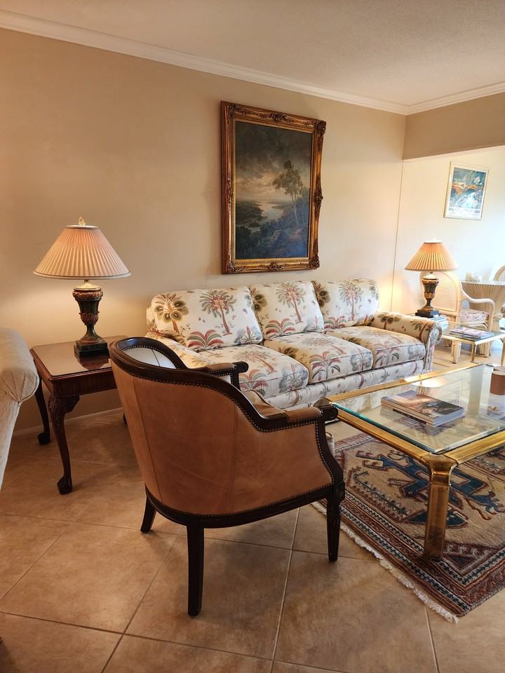 12th Avenue South #426 - Photo 3 of 10