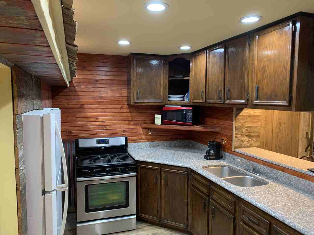139 Meadows Ln - Photo 2 of 30