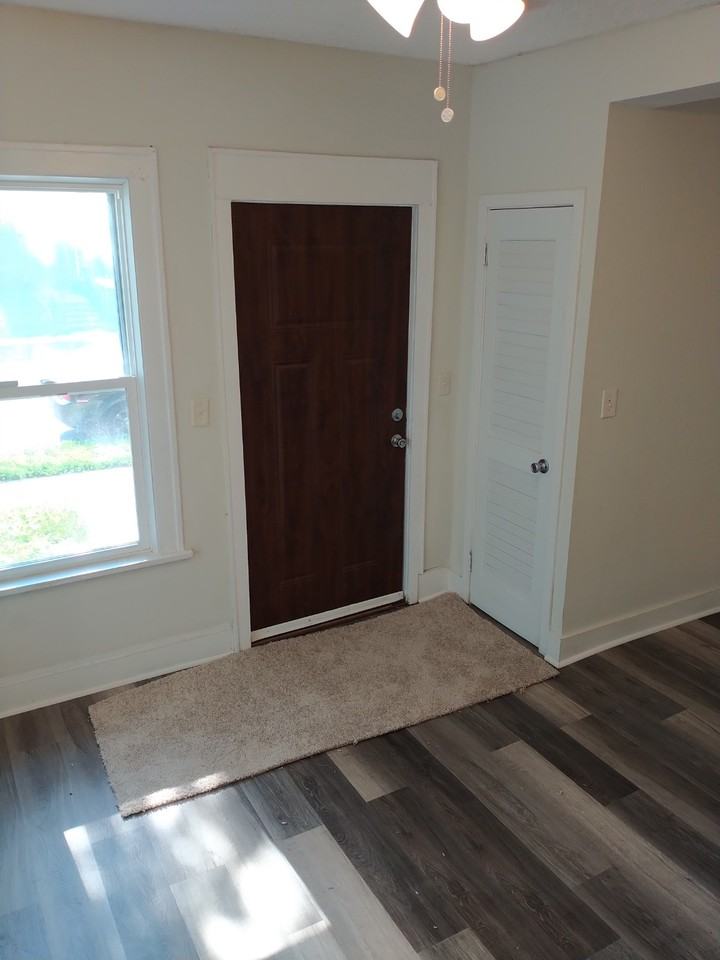 2720 Girard Ave N #NA - Photo 4 of 20