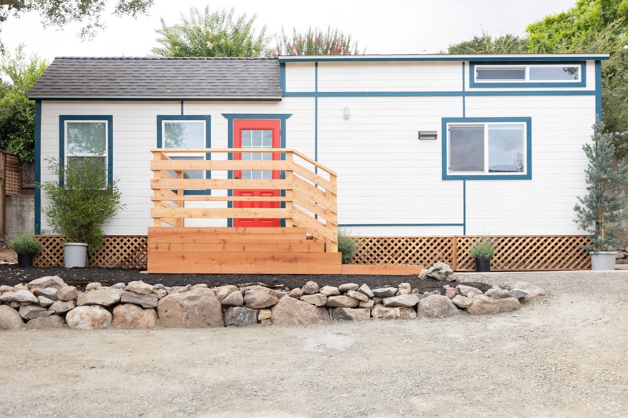 526 Sunnyslope Ave #NA - Photo 2 of 16