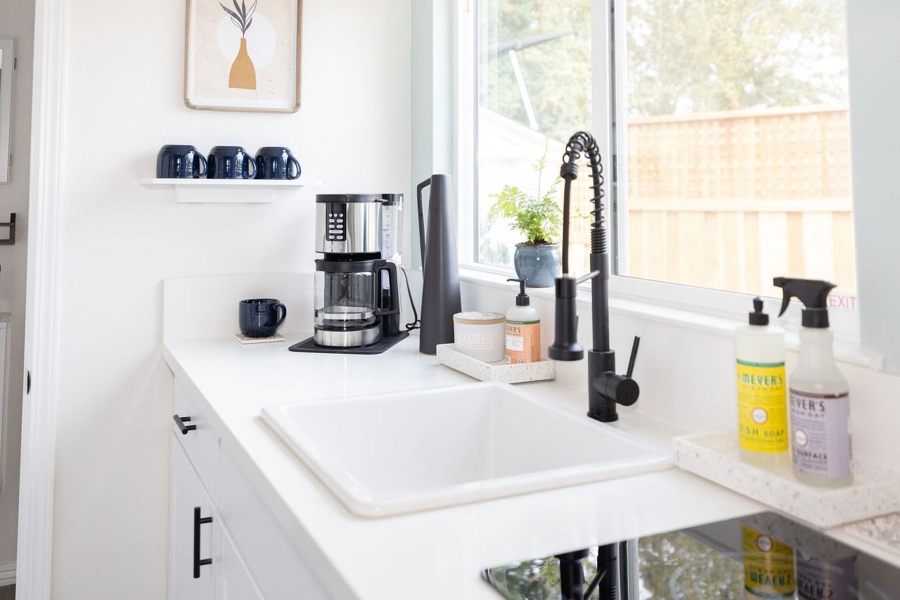 526 Sunnyslope Ave #NA - Photo 4 of 16