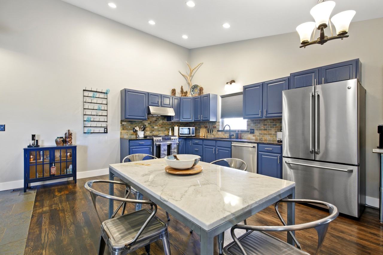 234 Lillian Way #NA - Photo 5 of 20