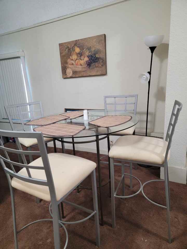 630 E 111th St - Photo 2 of 10