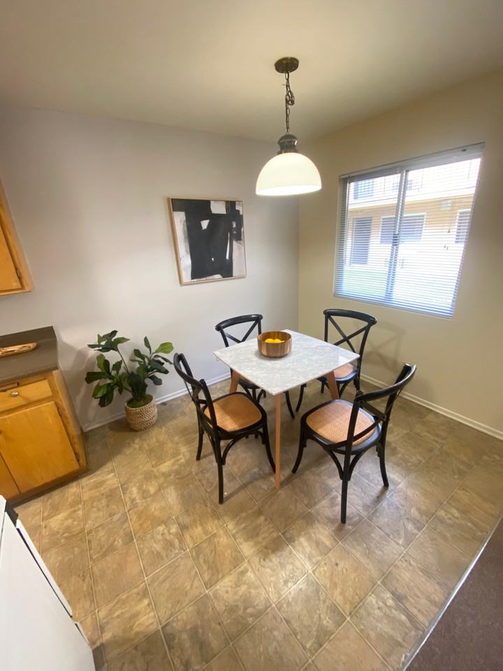 1160 East Alosta Avenue #NA - Photo 3 of 16