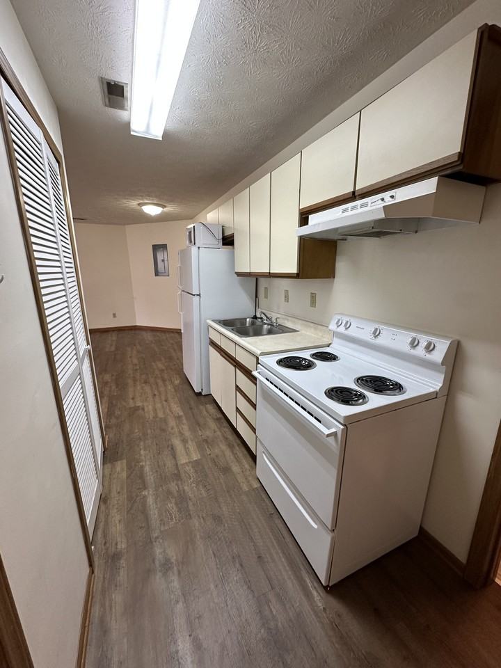 1133 Huntington Ave #2 - Photo 4 of 7