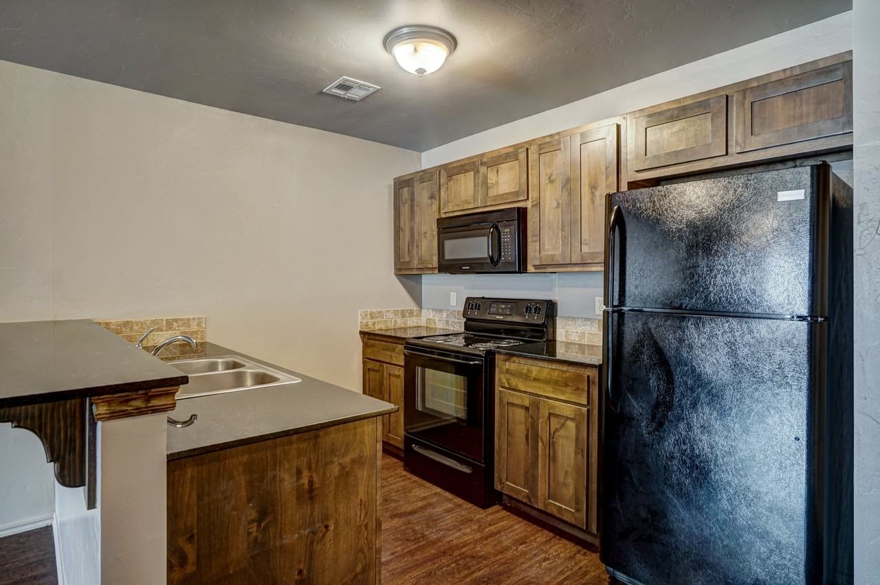 13807 Acme Rd - Photo 2 of 10