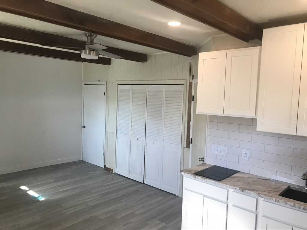 228 Hawthorne Rd #NA - Photo 4 of 16