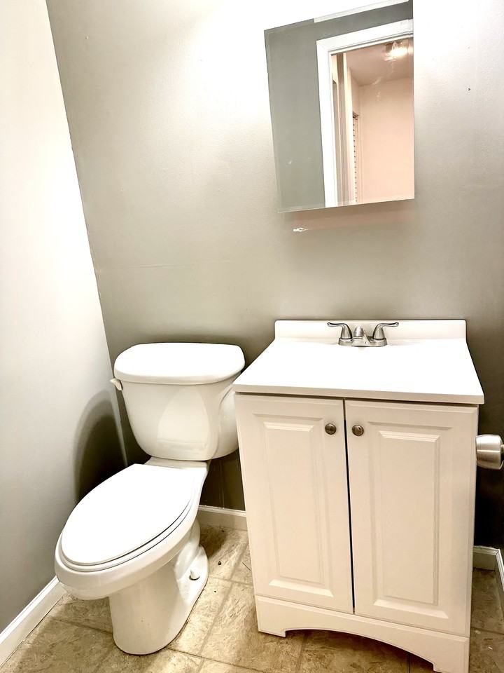 87 Towne House Rd #87 - Photo 6 of 11