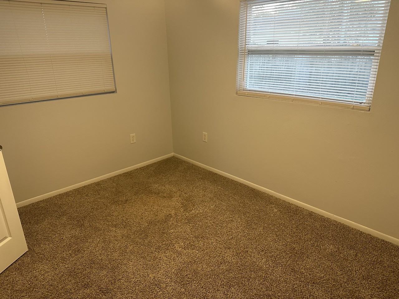 3436 Iris St N #NA - Photo 7 of 18