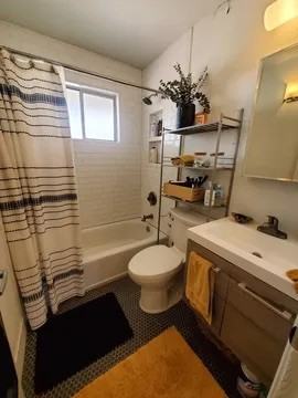 261 E State St #3 - Photo 4 of 8