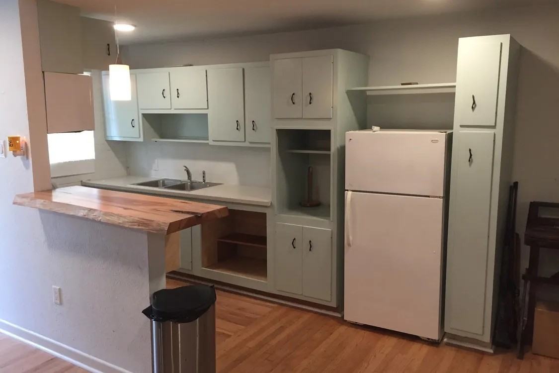 261 E State St #3 - Photo 5 of 8