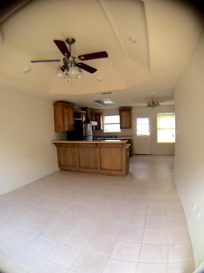 2305 N Dahlia St #3 - Photo 6 of 9