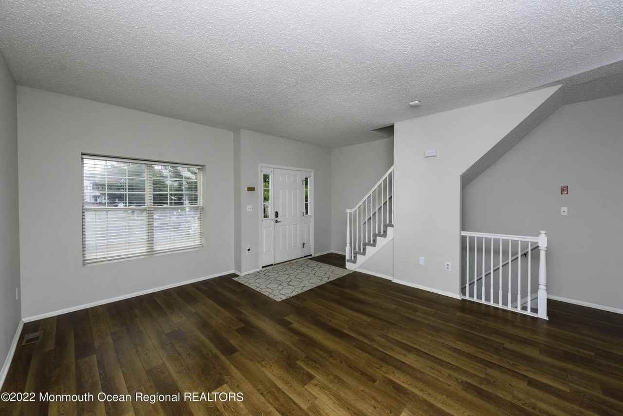 64 Cohasset Ct #106 - Photo 2 of 15