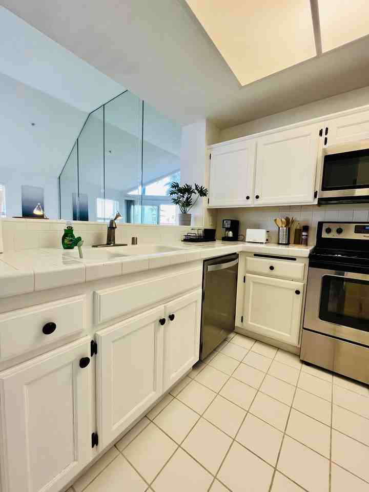 1200 Pacific Coast Hwy #4XX - Photo 2 of 34