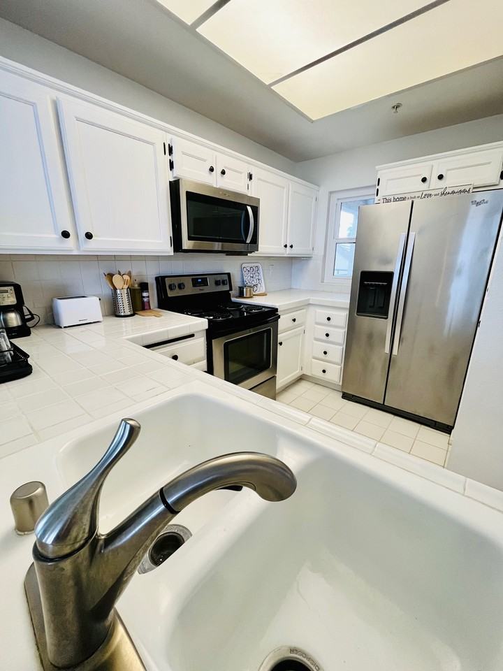 1200 Pacific Coast Hwy #4XX - Photo 3 of 34