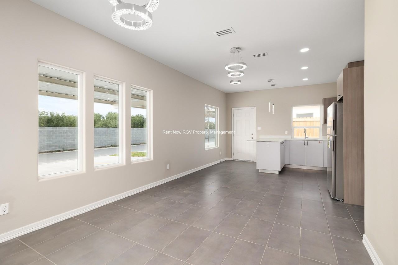 3505 Frio Ave #3 - Photo 5 of 12