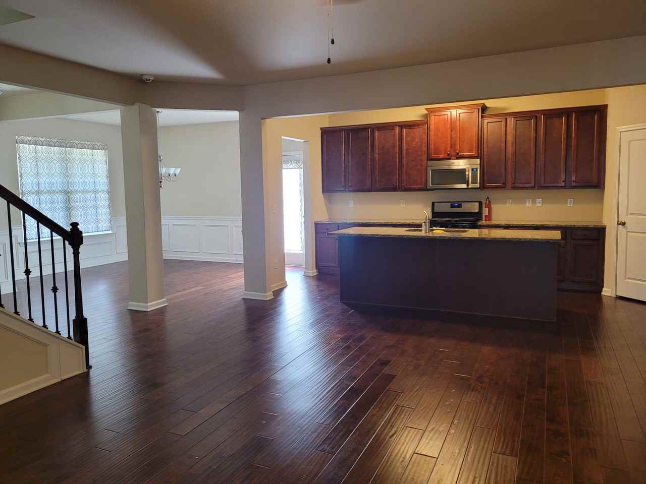 1207 Silvercrest Ct #NA - Photo 4 of 17