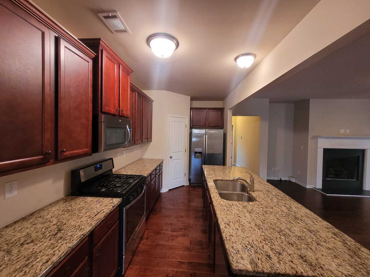 1207 Silvercrest Ct #NA - Photo 6 of 17