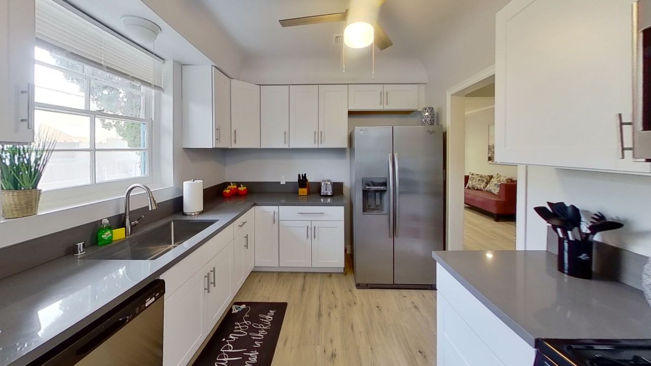 10857 Kling St #NA - Photo 3 of 50