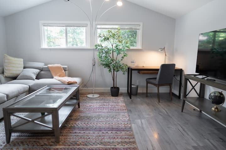 1058 Allen Ave #NA - Photo 5 of 48