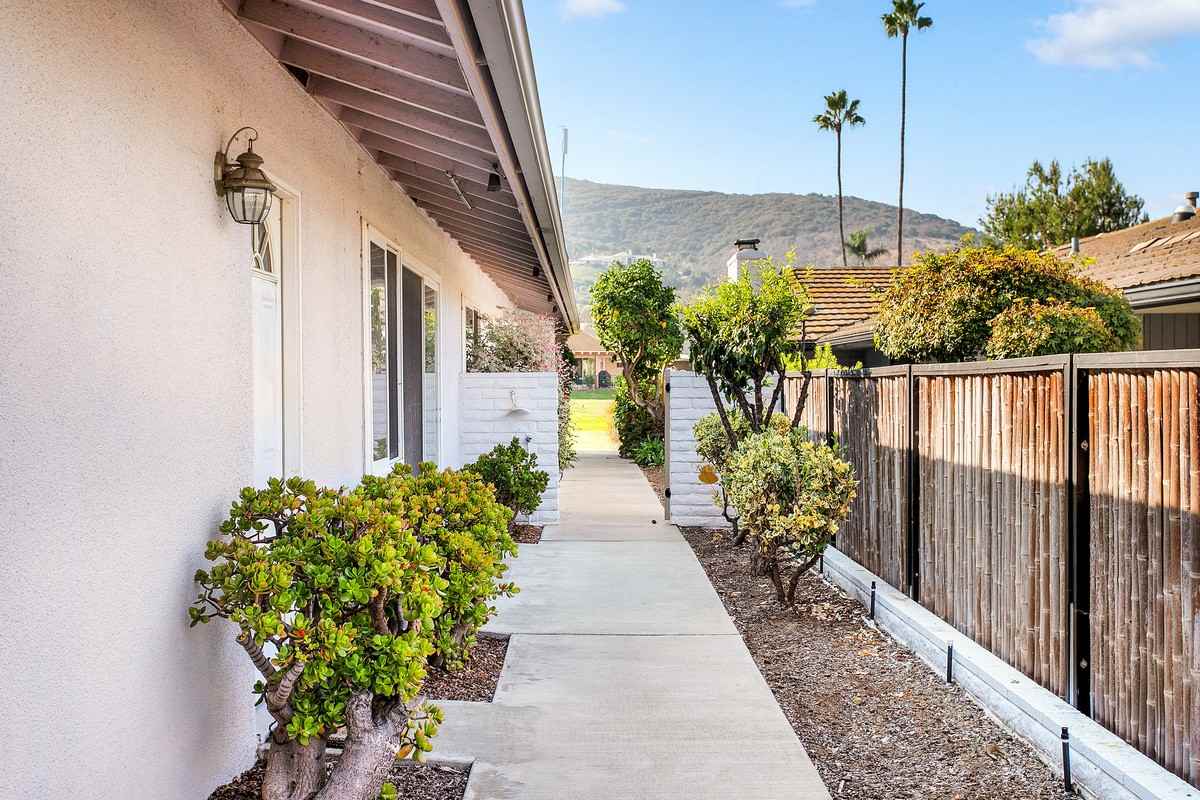 1443 La Linda Dr #NA - Photo 3 of 28