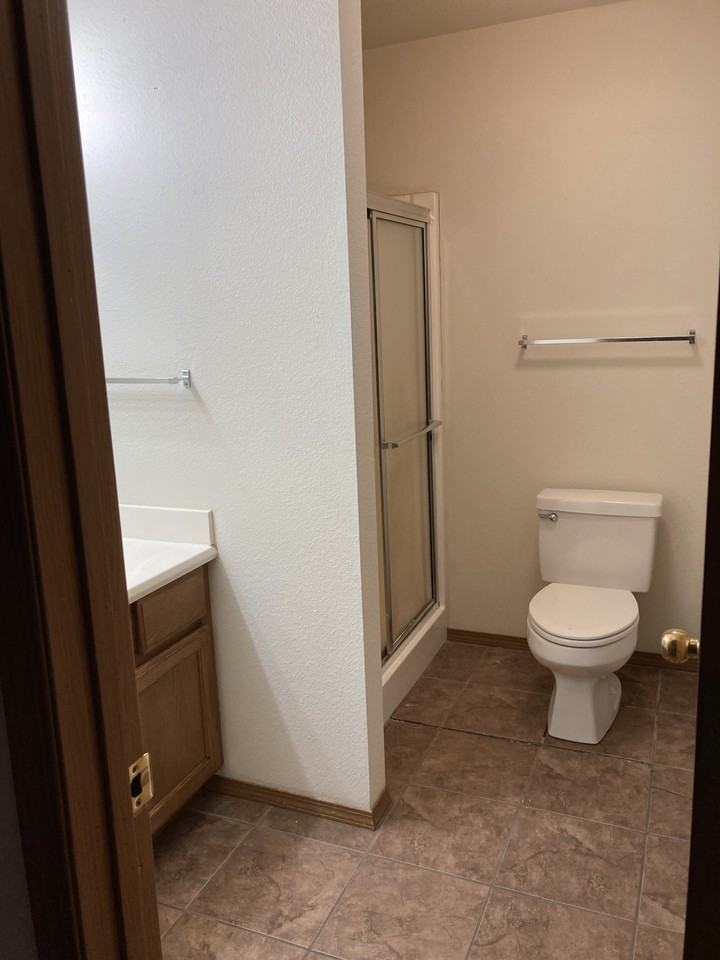 1525 Fianna Place Ct - Photo 6 of 9