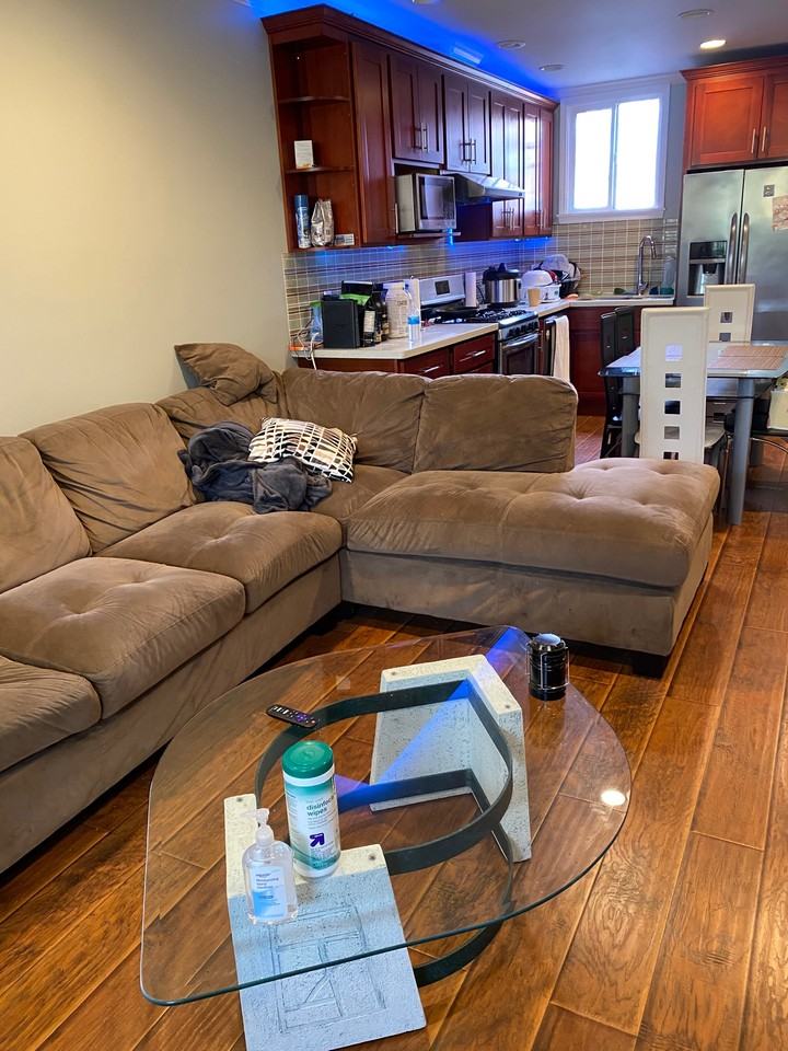 707 Plymouth Ave #NA - Photo 3 of 9