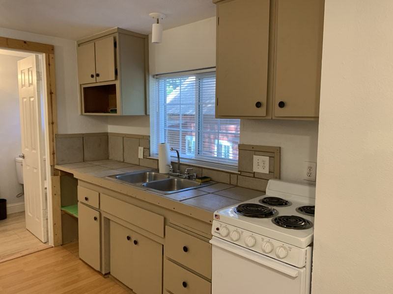 6604 Ridgeway Dr #B - Photo 2 of 7