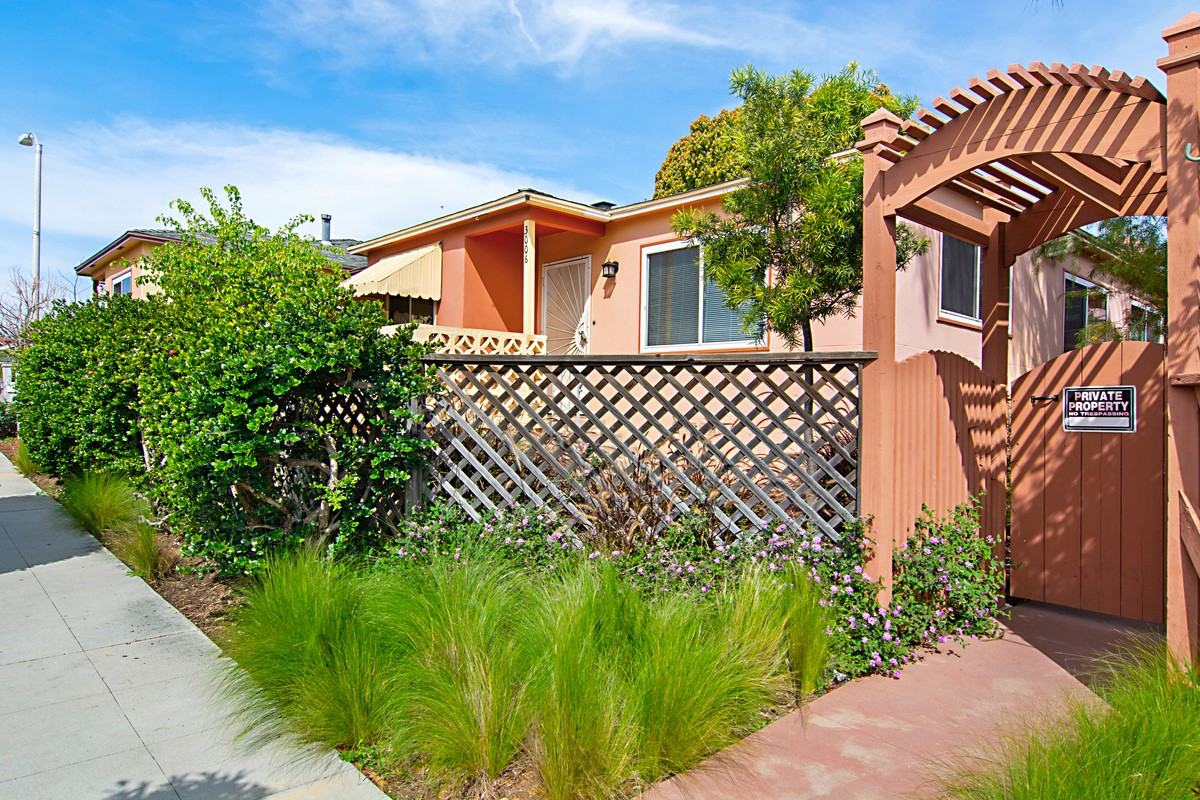 3006 Hawthorn St #3006 - Photo 2 of 12