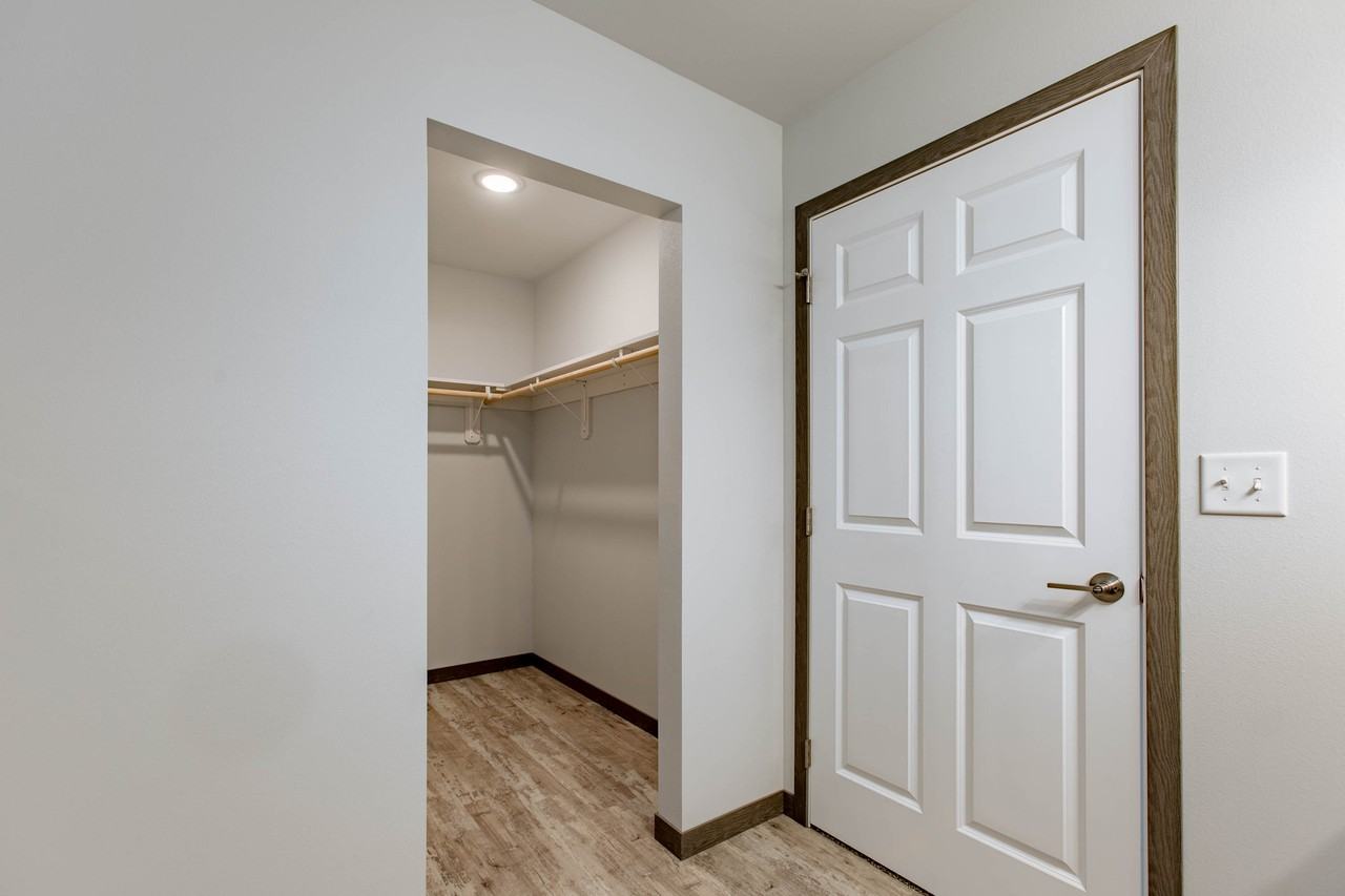 1050 North Valley Drive #3 - Photo 2 of 10