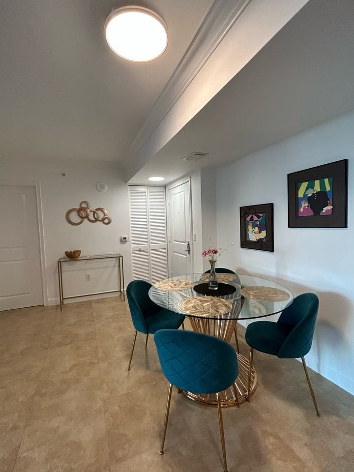 99 Se Mizner Blvd #401 - Photo 5 of 31