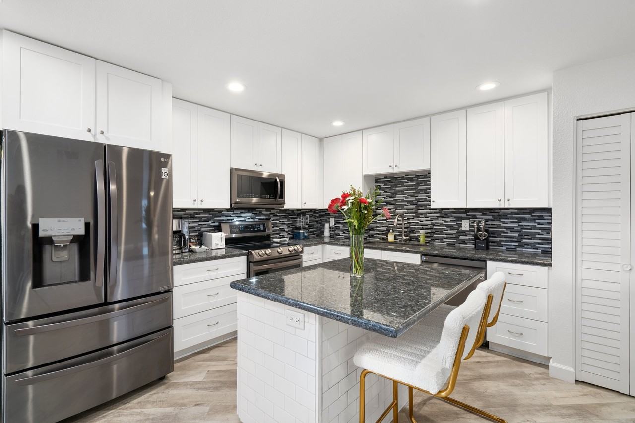 2510 E Hermosa Dr #NA - Photo 4 of 24