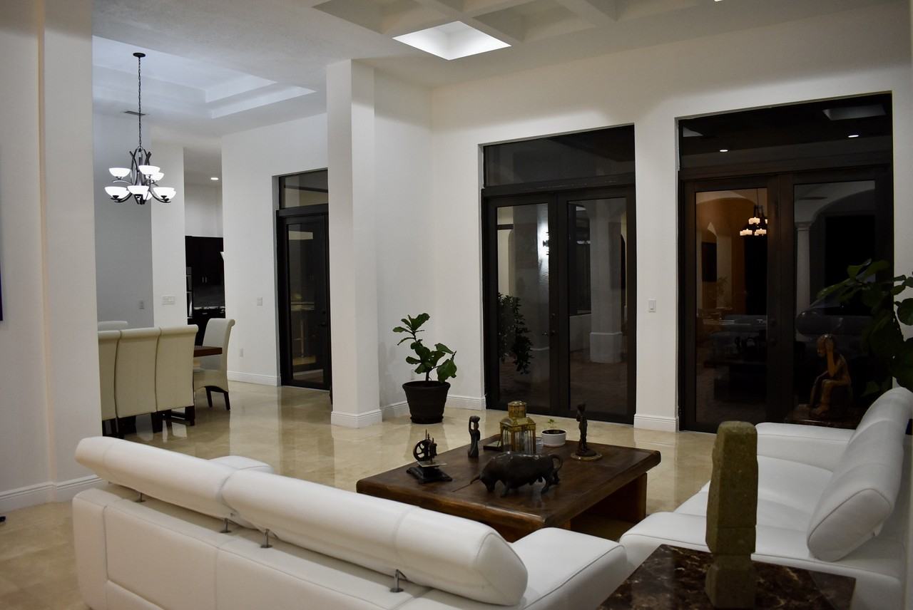 1460 Sw 125th Ave #NA - Photo 3 of 11