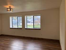 605 Princeton Ave N #B - Photo 1 of 1