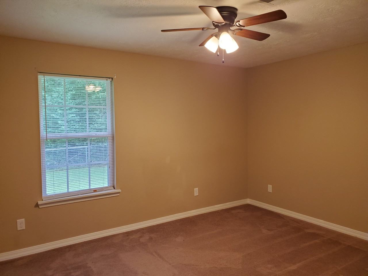 508 Mcfarland St #NA - Photo 7 of 13