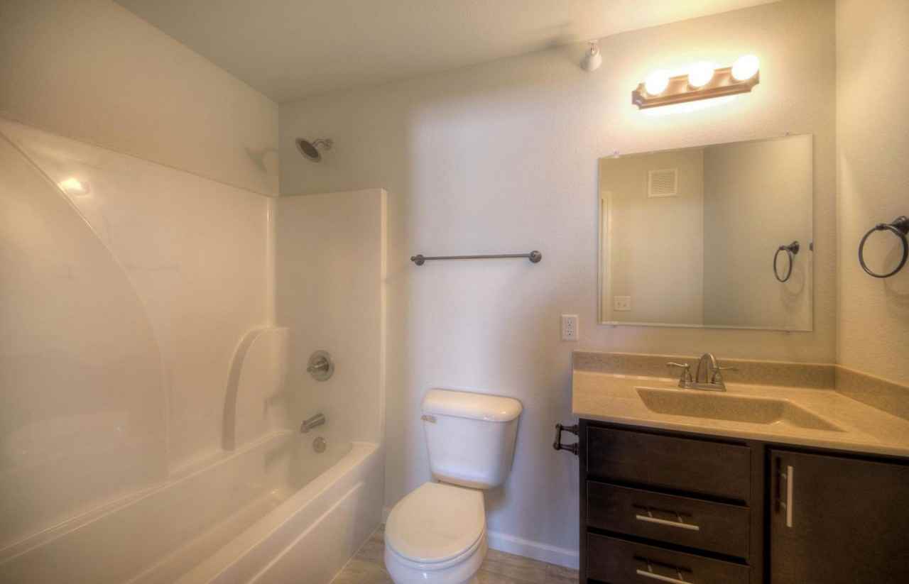 1260 E Minnesota St #201 - Photo 7 of 8