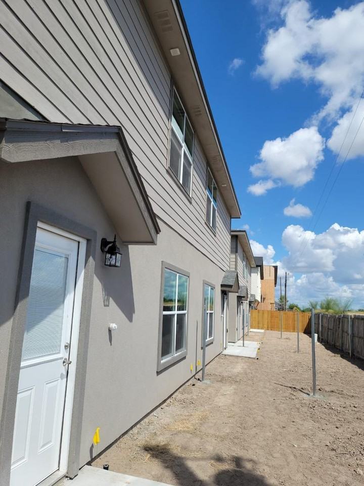 1704 Nassau St #3B2-5B - Photo 4 of 13