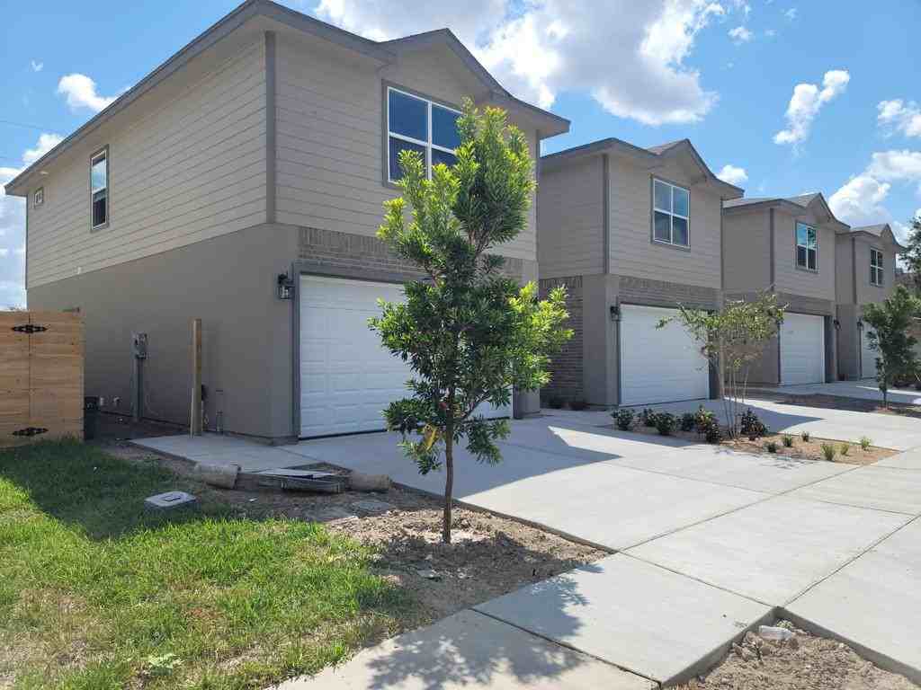 1704 Nassau St #3B2-5B - Photo 5 of 13