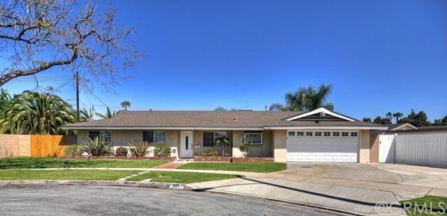 331 E Bluebell Pl #NA - Photo 3 of 44