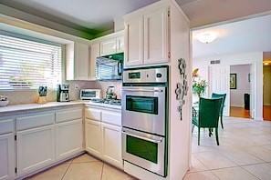 331 E Bluebell Pl #NA - Photo 7 of 43