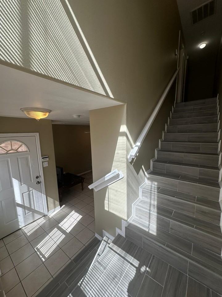 1304 W Fig Ave #4 - Photo 7 of 14