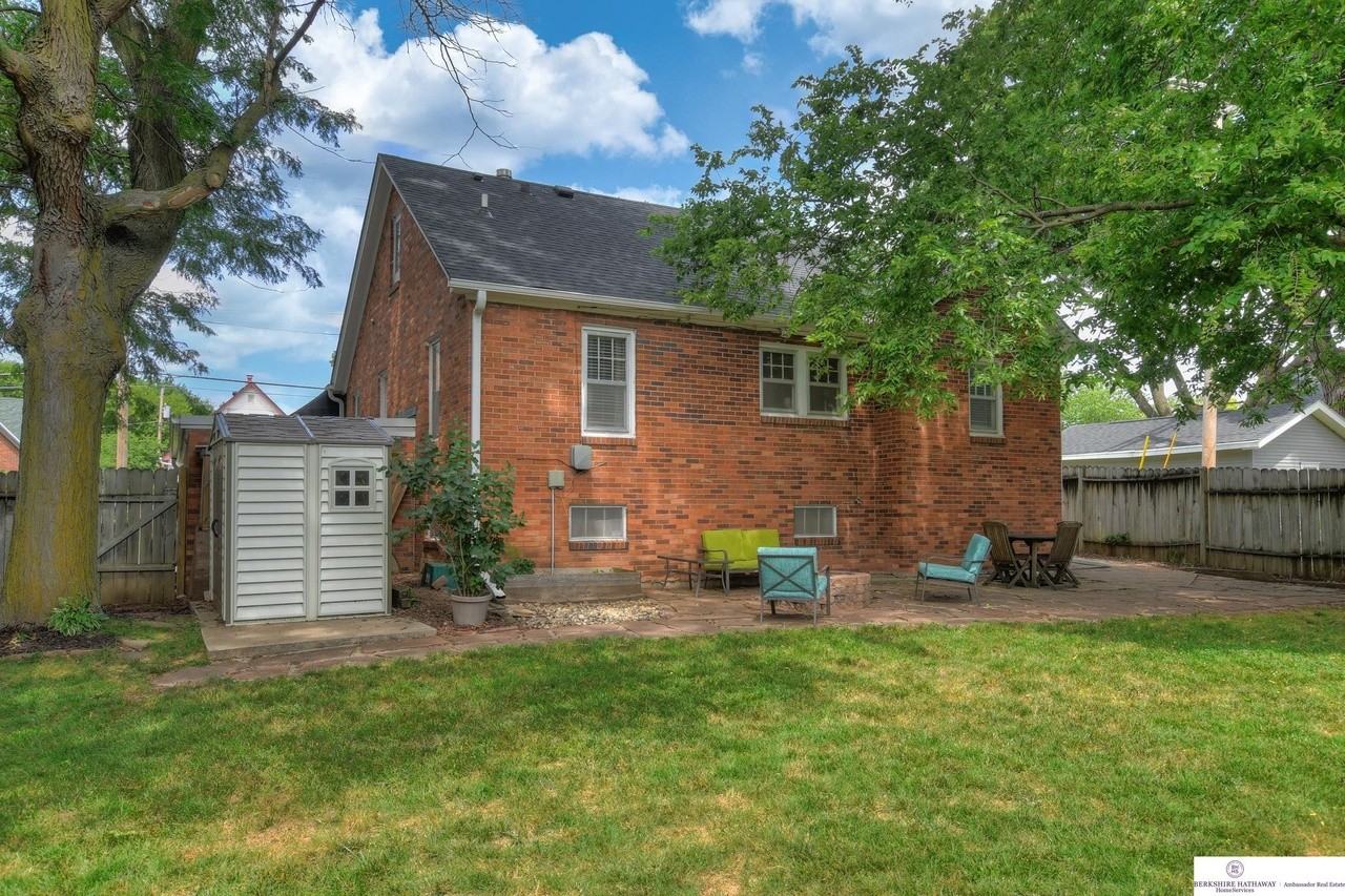 4915 Grant St #NA - Photo 3 of 32