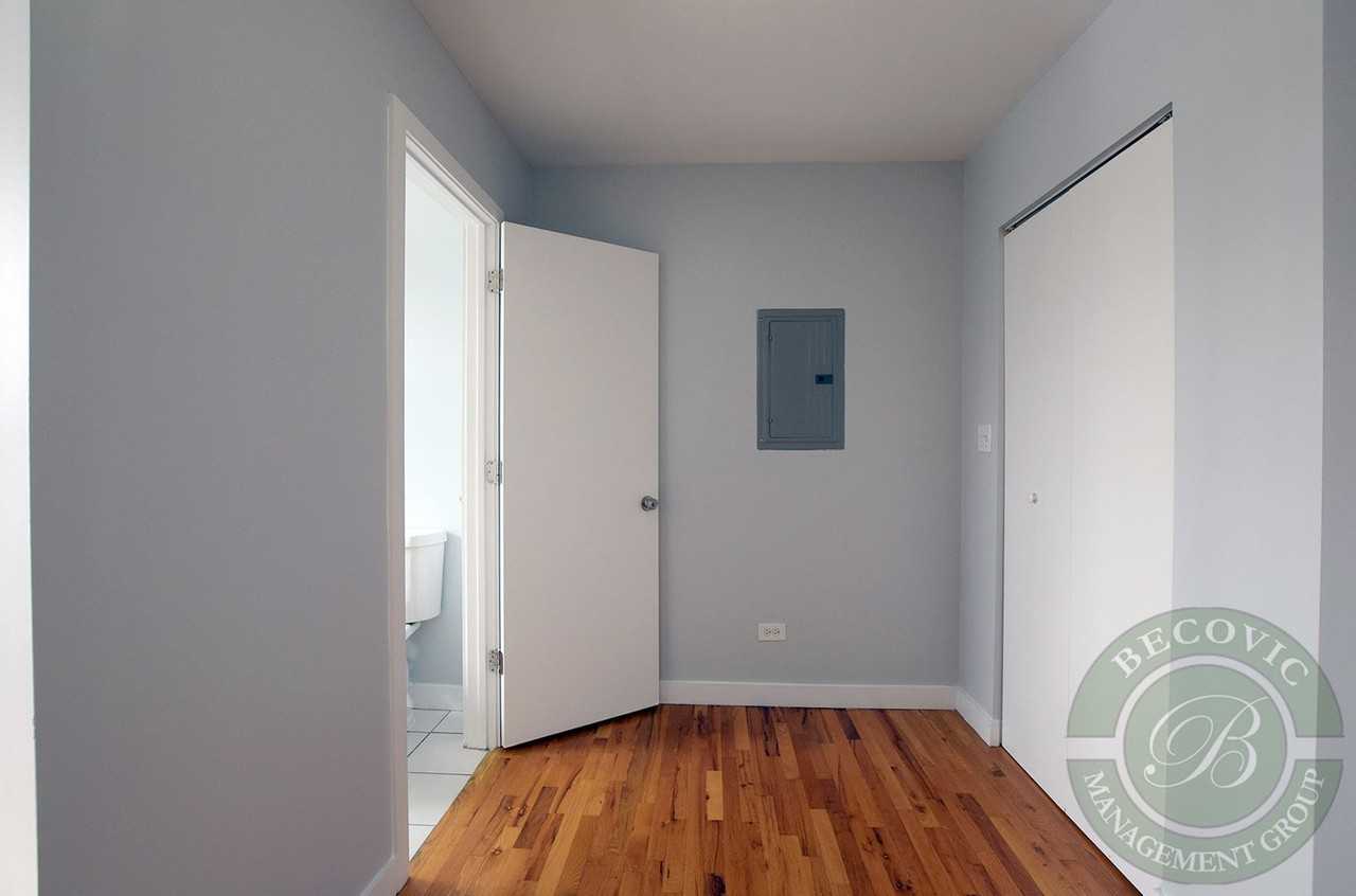 7450 N Greenview Ave #85 - Photo 5 of 9