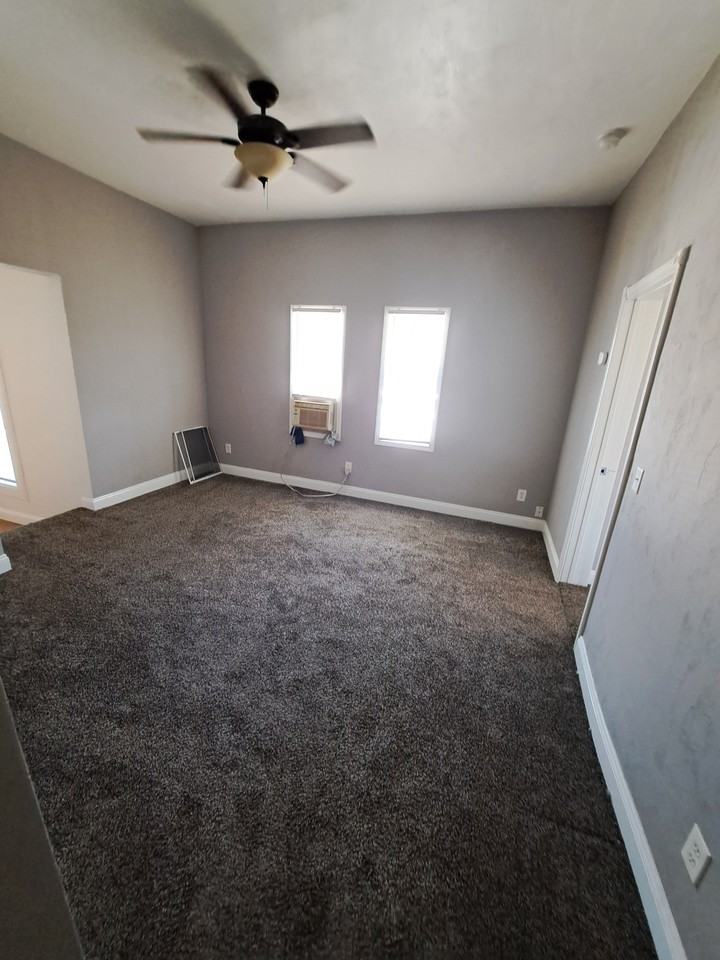 610 W Cedar St #4 - Photo 4 of 8