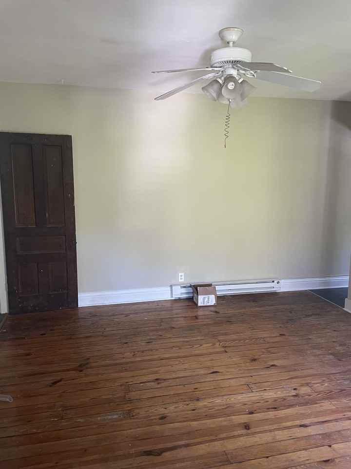 1039 W Linden St #2EAST - Photo 5 of 6