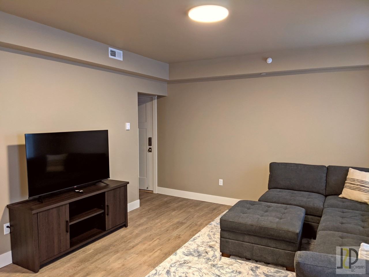 444 W Broadway St #2B - Photo 3 of 12