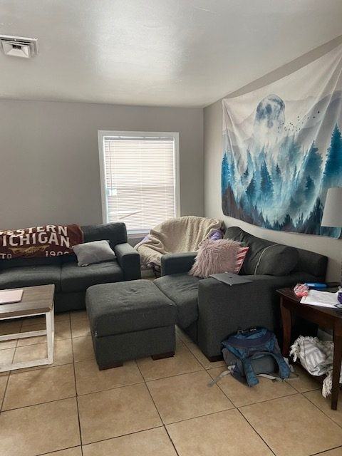 1335 Knollwood Ave #NA - Photo 4 of 10